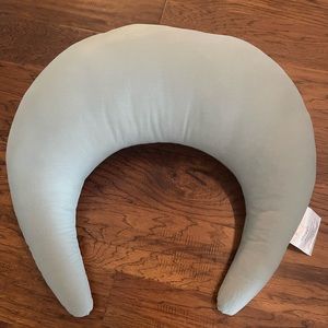 Snuggle Me nursing pillow